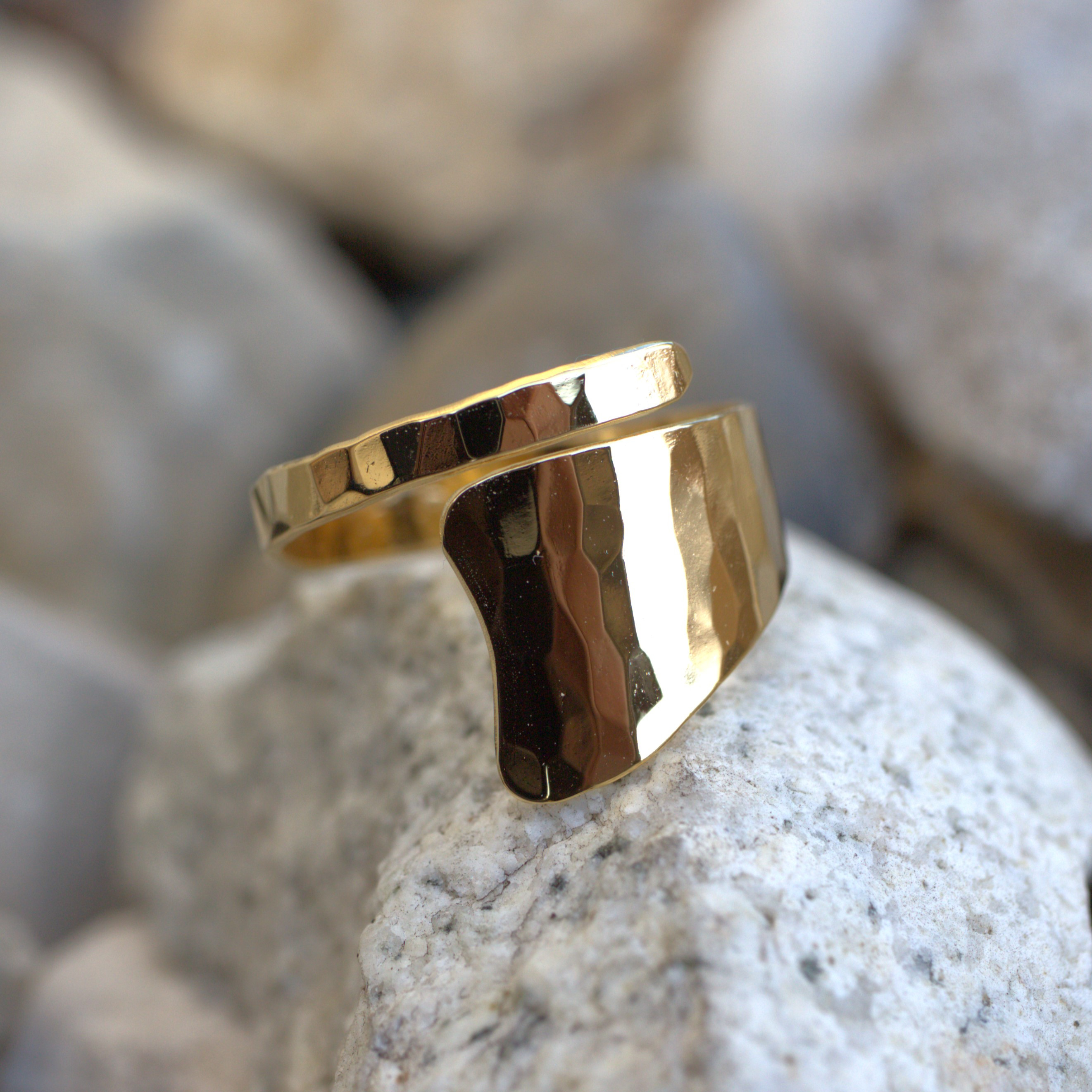 Bague Taille 56 En Feuille Martelée Plaqué Or 18K 5 Microns - Dolly-Bijoux - Neuf Avec étiquettes