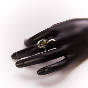 Bague argent avec ambre verte Lizae, bijoux de créateur, vente en ligne, bijouterie