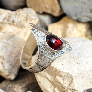 Bague Sidonia argent Grenat du bijoutier Ludovic GOUPIL