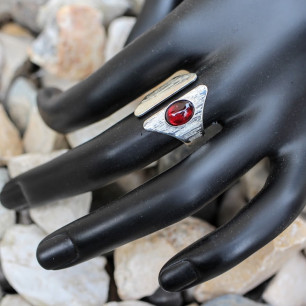 Bague Sidonia argent Grenat du bijoutier Ludovic GOUPIL